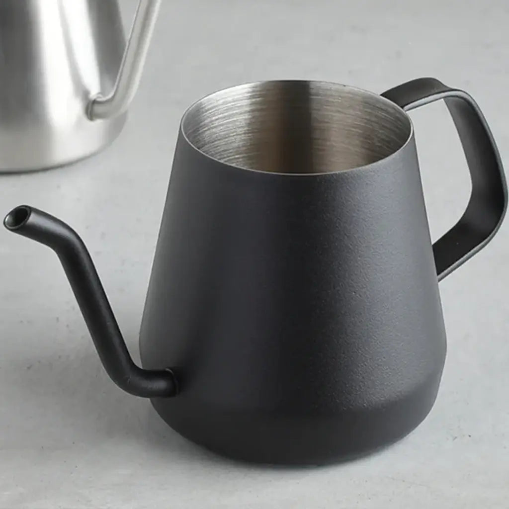 Kinto POUR OVER KETTLE konvice 430 ml černá - La Boheme Cafe